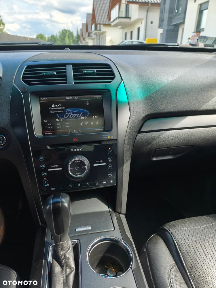 Ford Explorer - 3