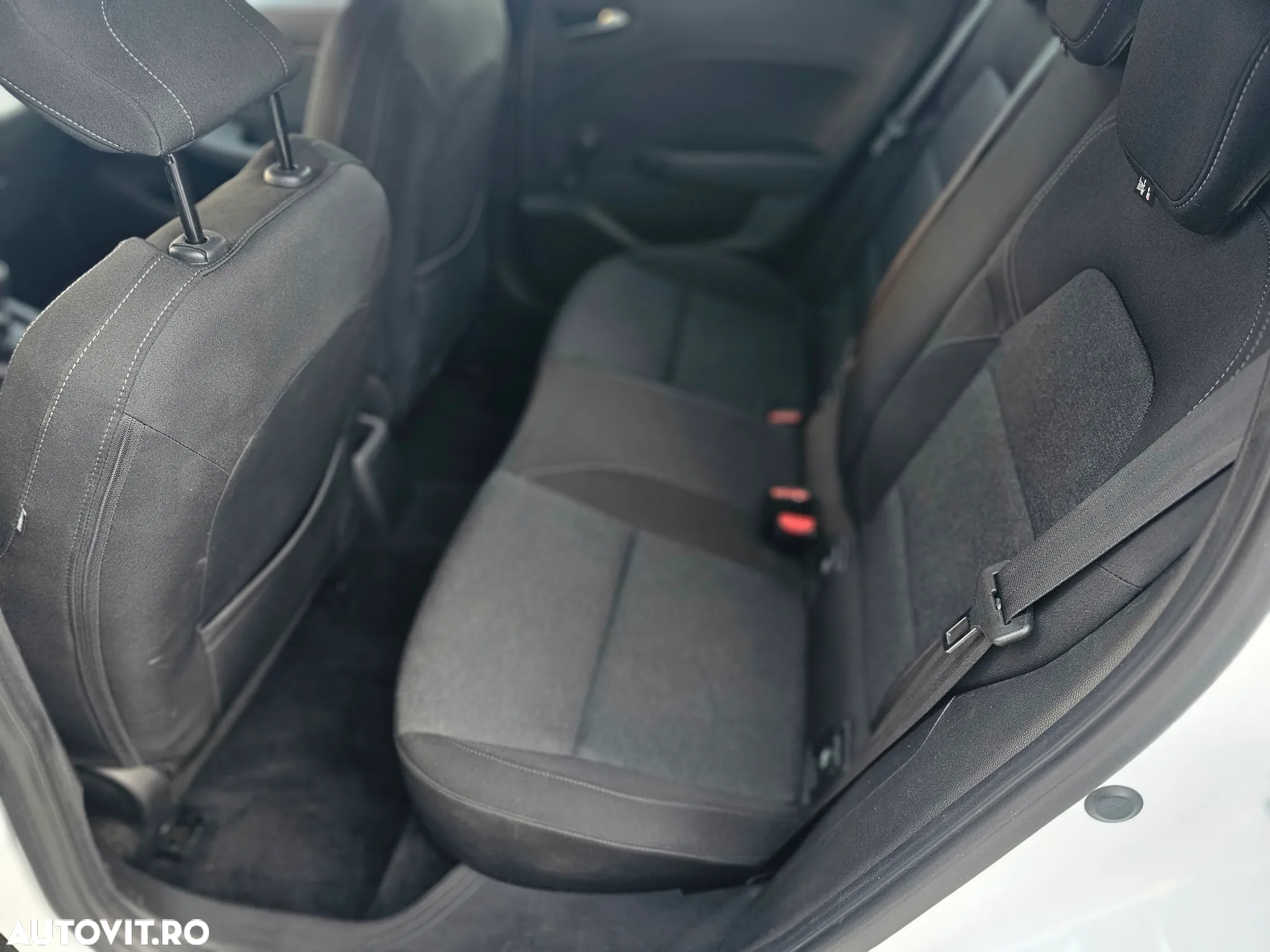 Renault Clio BLUE dCi 85 BUSINESS EDITION - 13