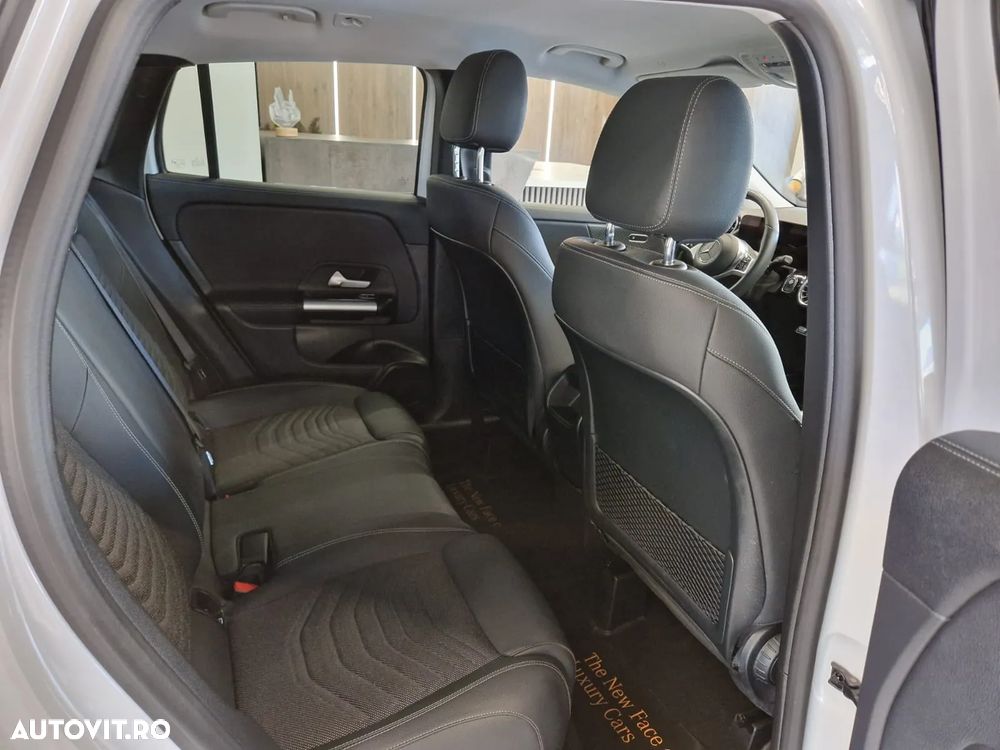 Mercedes-Benz GLA 250 e 8G-DCT Progressive - 33
