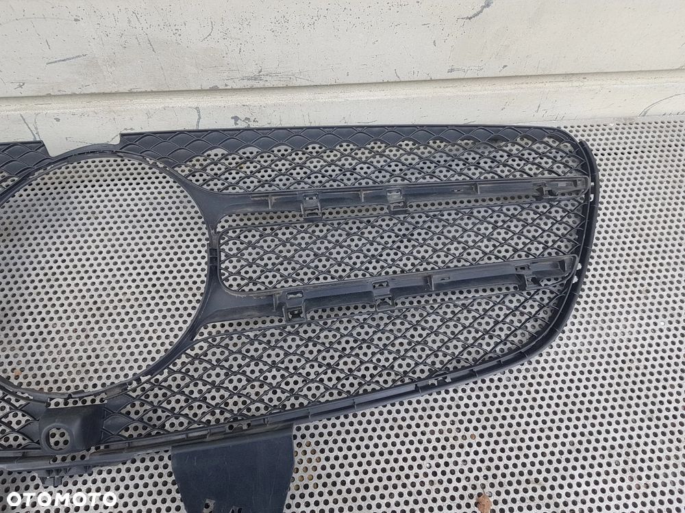 Mercedes W447 Vito V-Klasa Grill Atrapa - 4