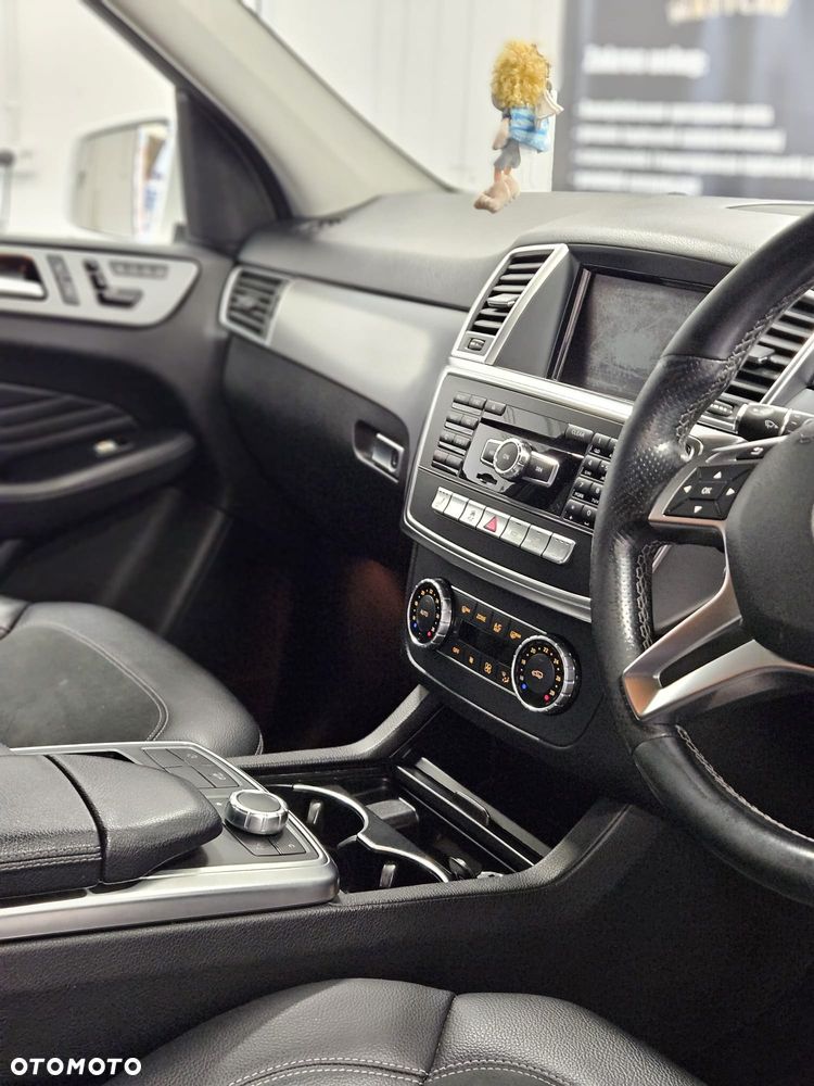 Mercedes-Benz ML 250 BlueTEC 4-Matic - 10