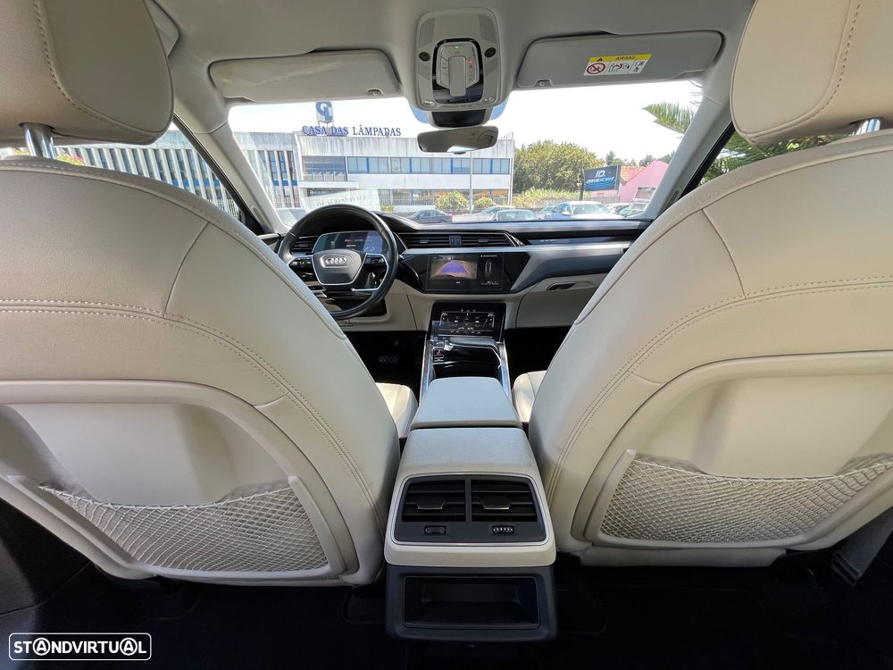 Audi e-tron 55 quattro - 52