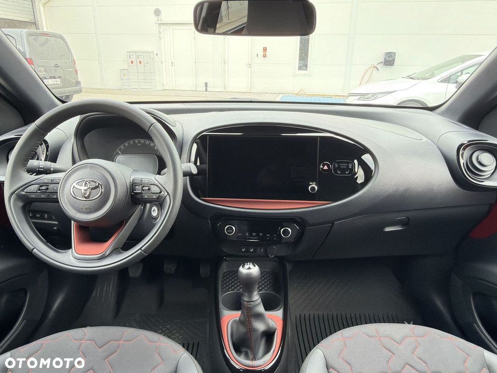 Toyota Aygo X - 12