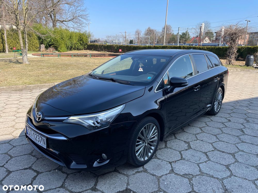 Toyota Avensis 1.8 Premium MS - 13