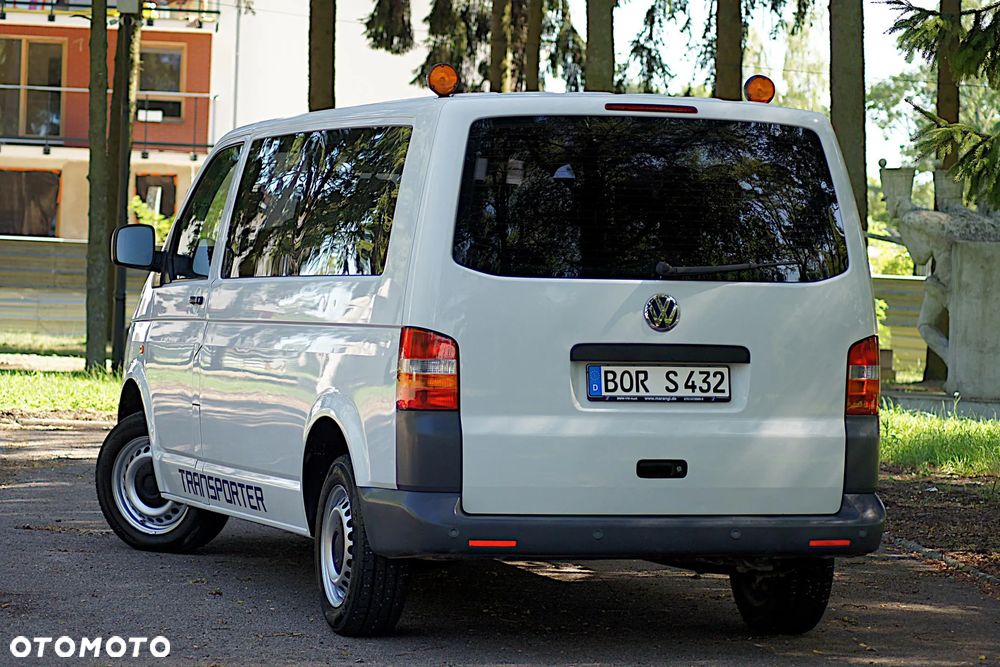 Volkswagen Transporter Caravelle Lang Trendline - 16