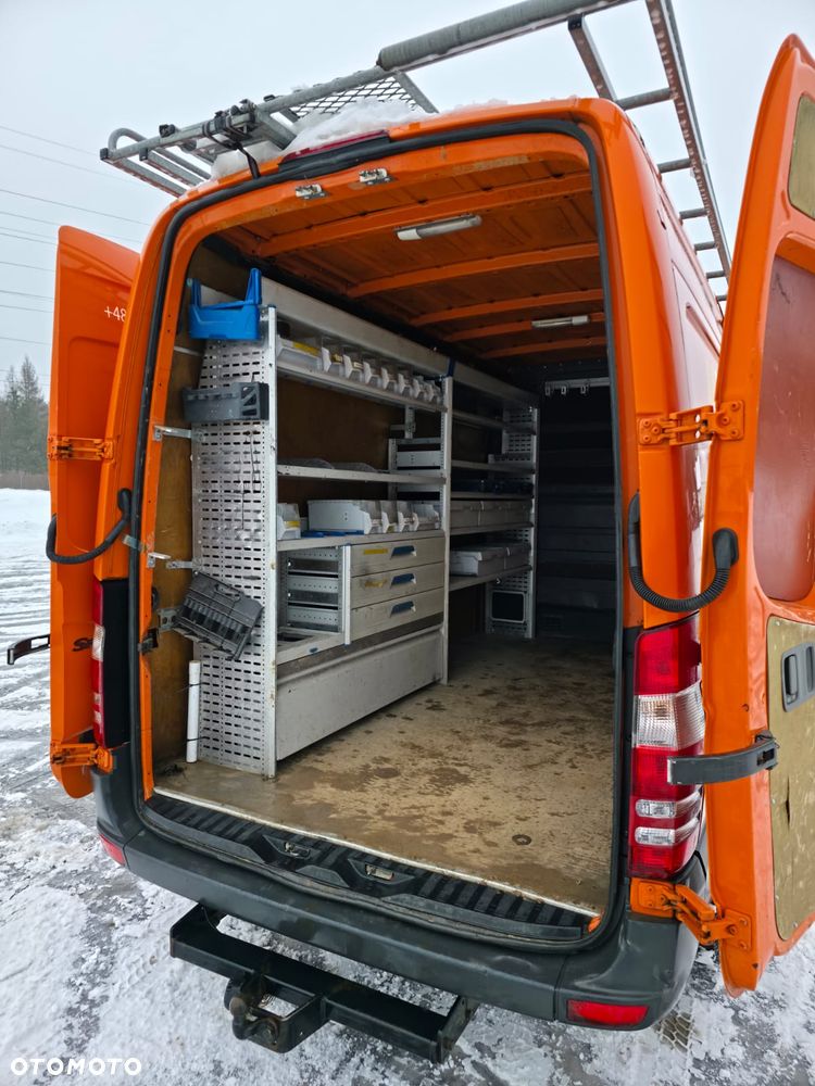 Mercedes-Benz Sprinter z zabudową warsztatową - 16
