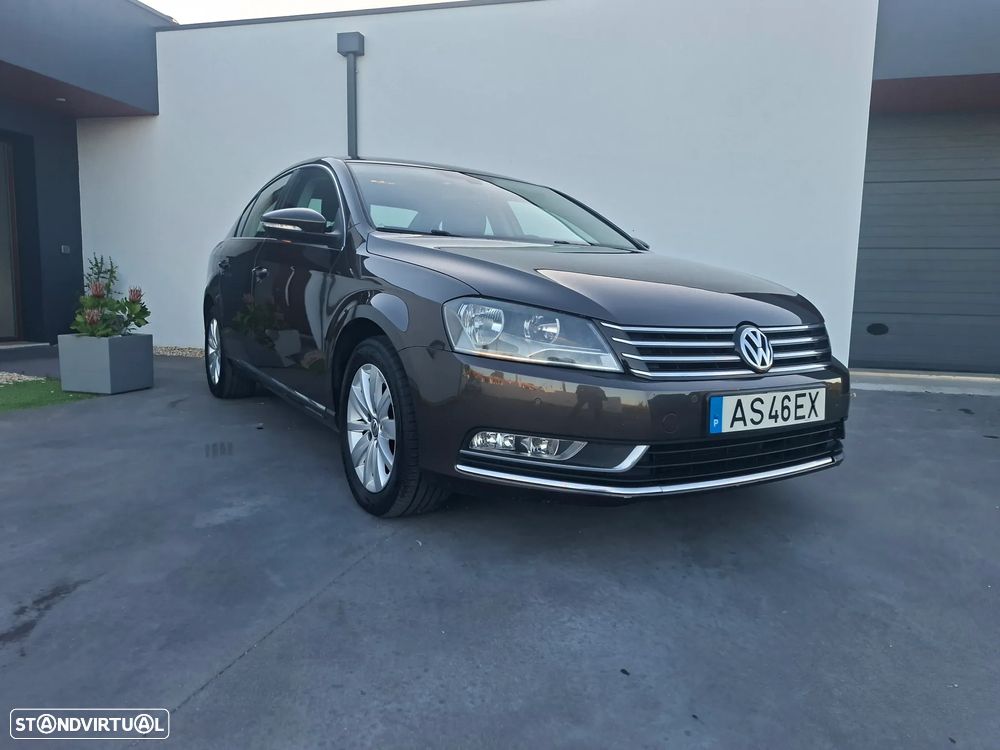 VW Passat 2.0 TDI BlueMotion Exclusive - 2