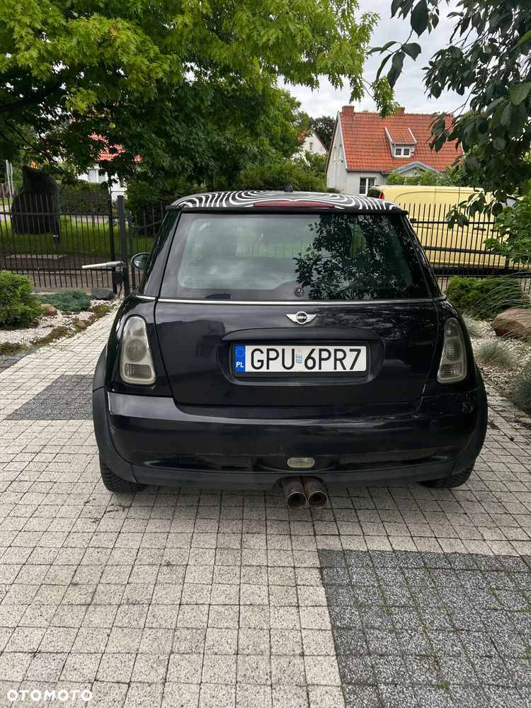 MINI Cooper Standard - 2