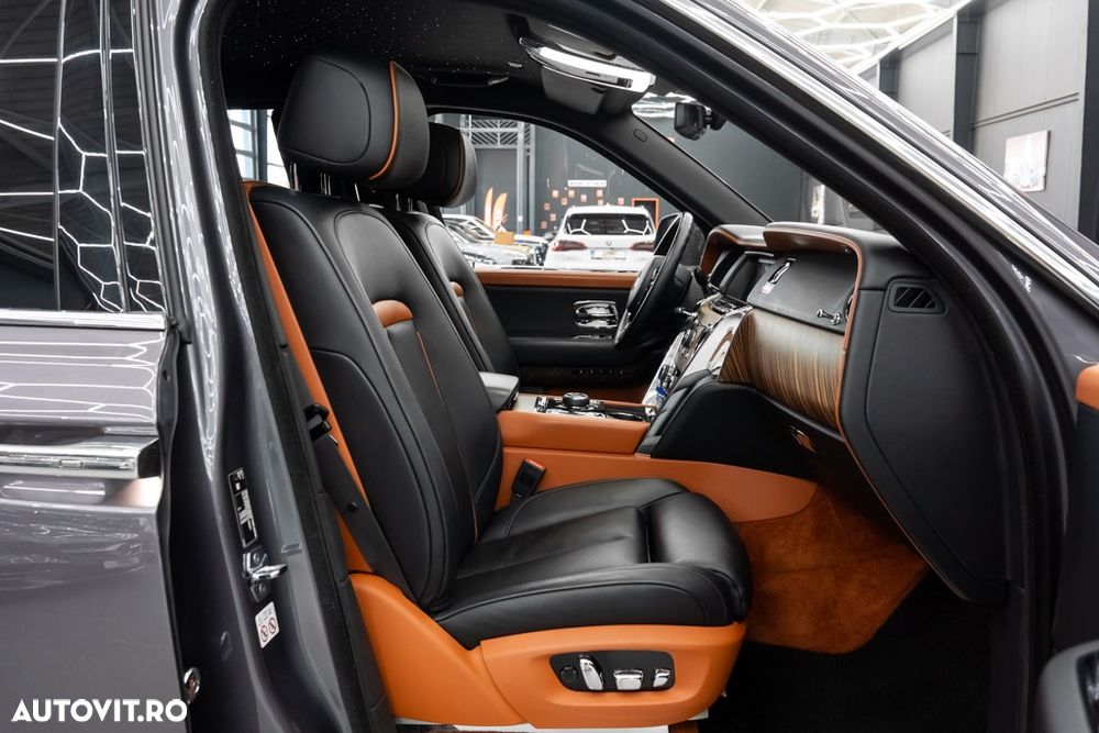 Rolls-Royce Cullinan Standard - 13