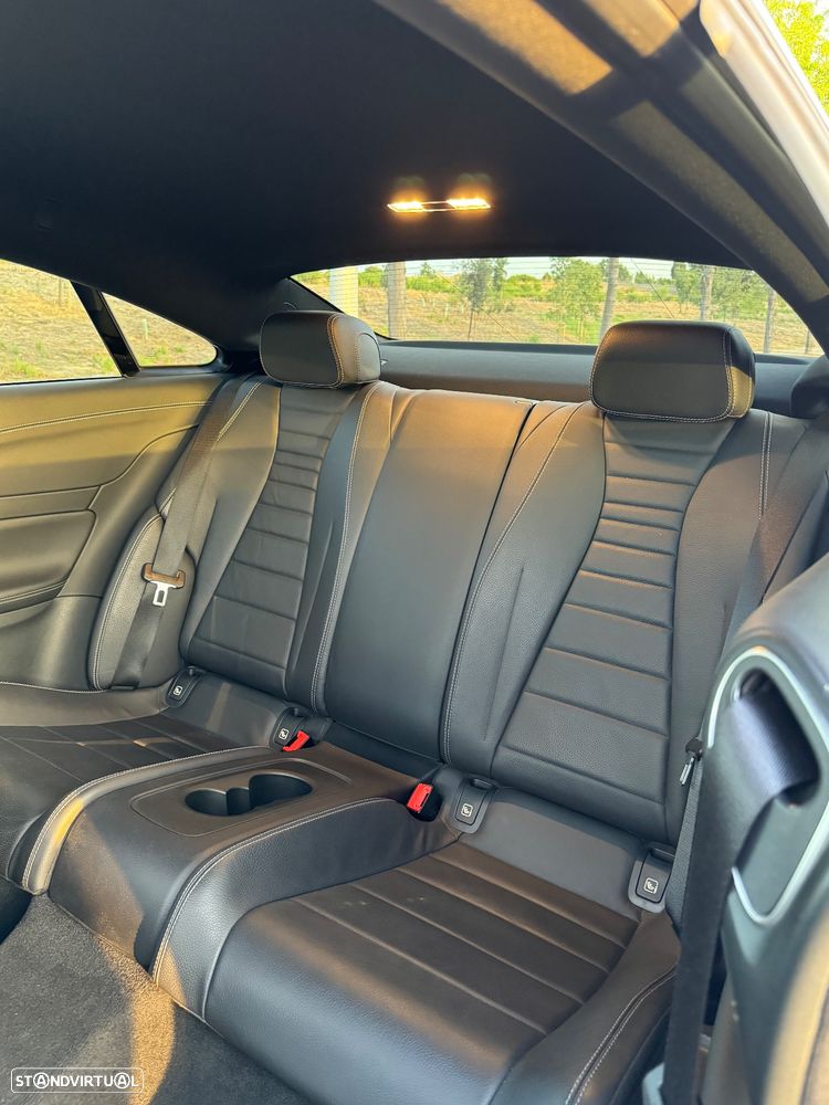 Mercedes-Benz E 300 d AMG Line - 10