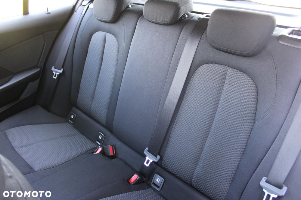 BMW Seria 1 118i Advantage - 18