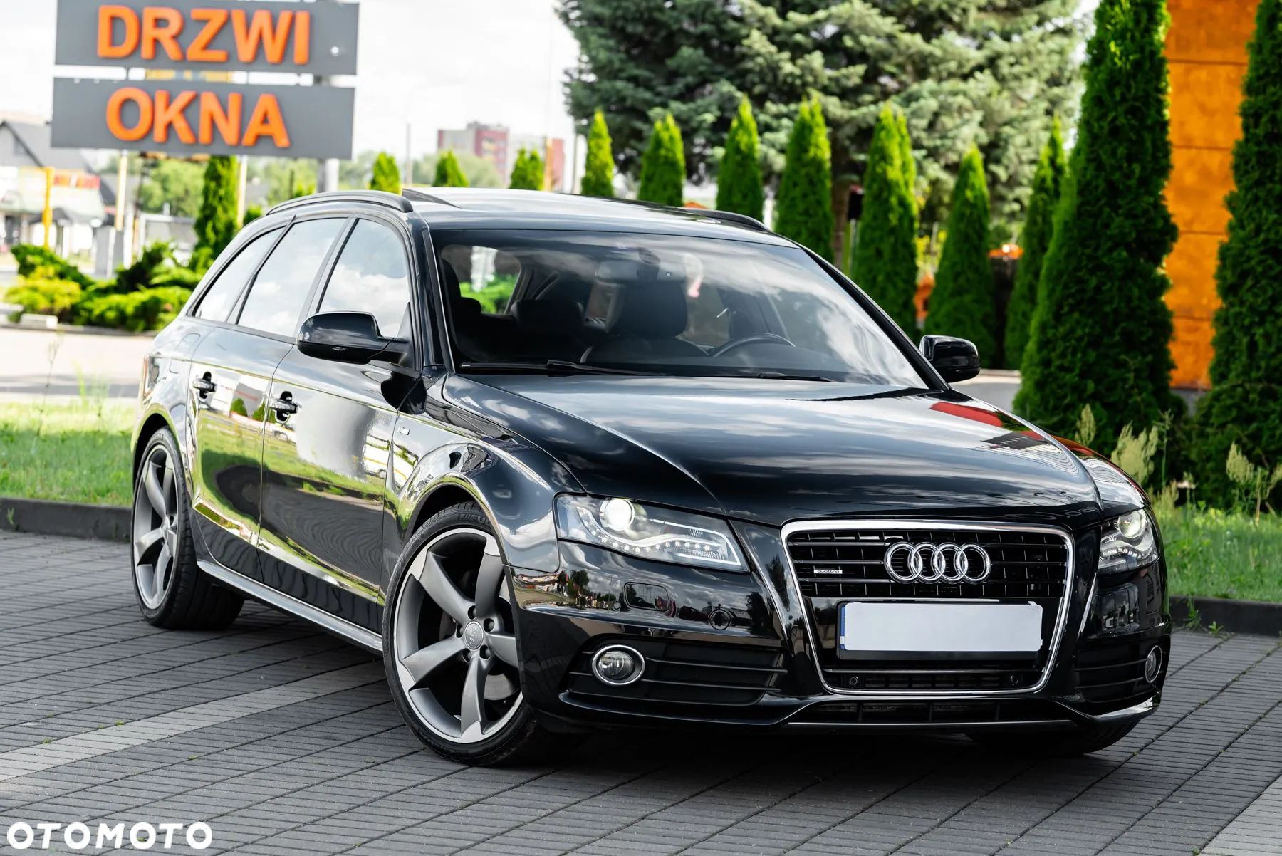 Audi A4 Avant 3.0 TDI DPF clean diesel quattro tiptron S line Sportpaket - 1