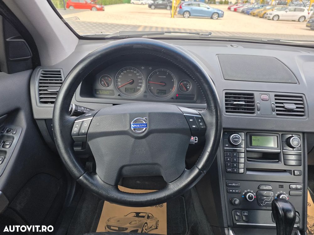 Volvo XC 90 D5 Aut. Momentum - 9