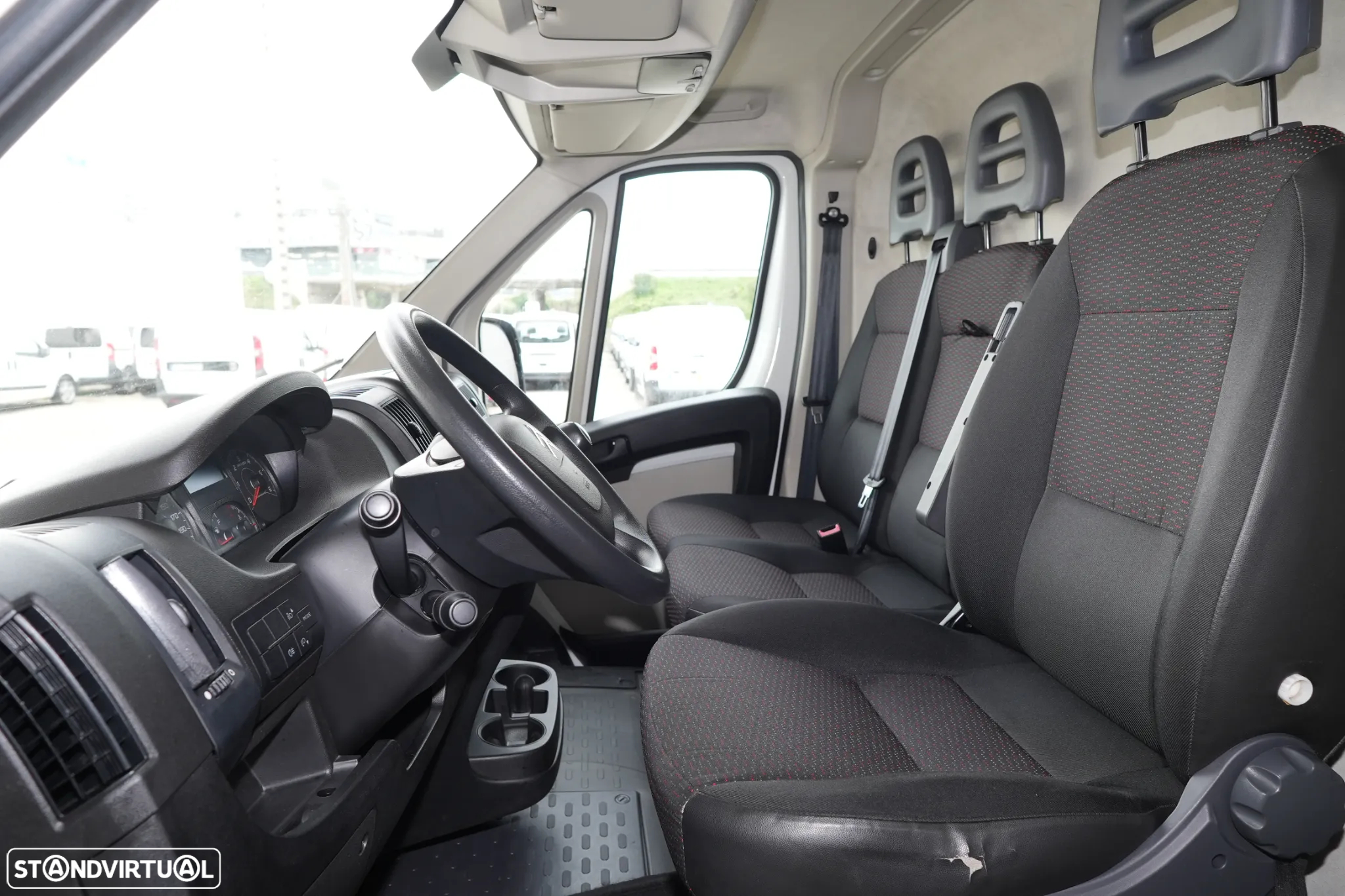 Citroën Jumper L2H2 2.0BlueHDI 130cv - 9