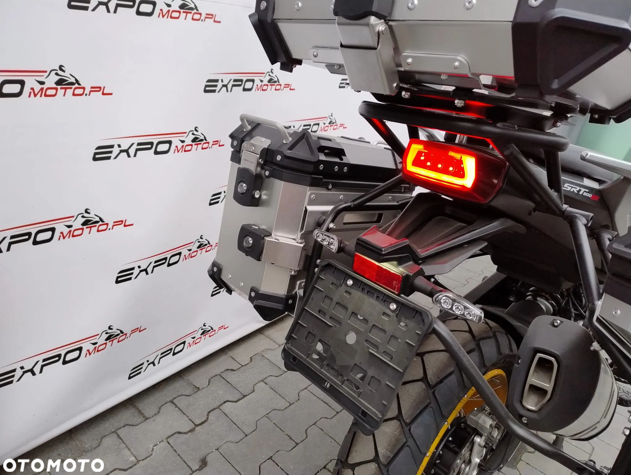 QJMOTOR SRT 800SX - 15