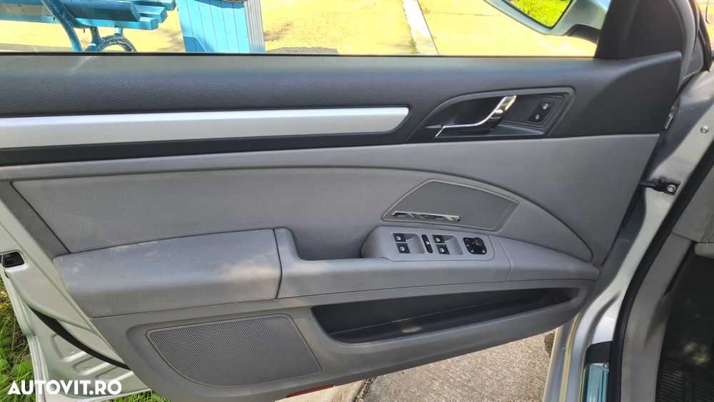 Skoda Superb 2.0 TDI Elegance - 9
