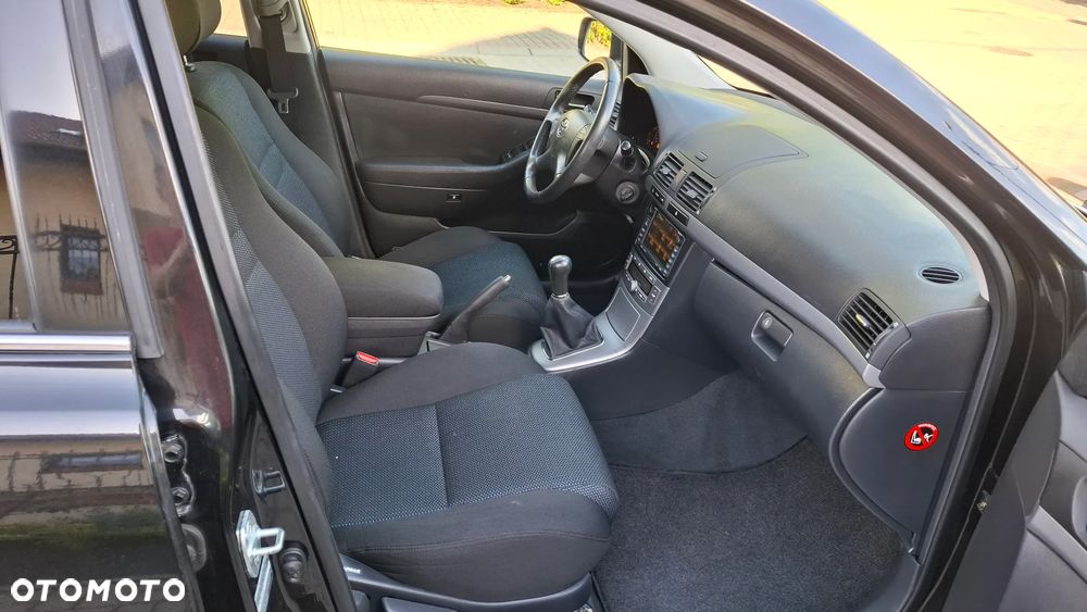 Toyota Avensis 1.8 VVT-i Sol Premium - 14