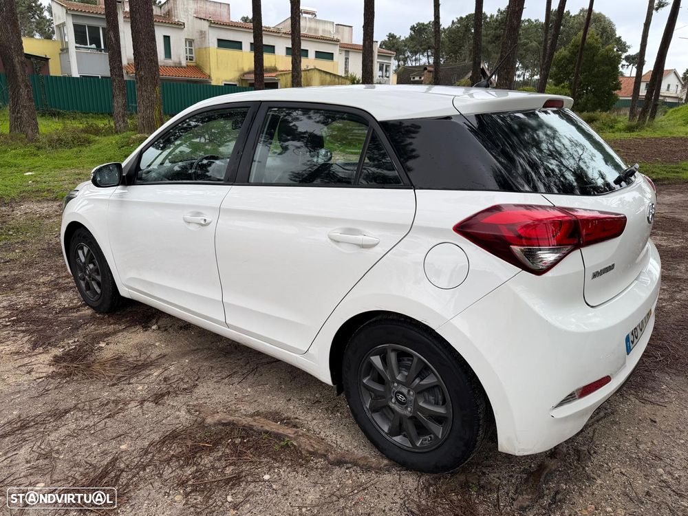 Hyundai i20 1.2 Blue Access+Bluetooth - 6