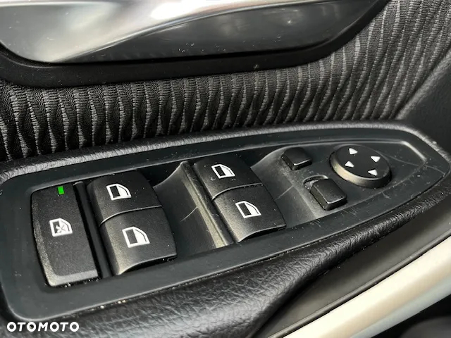 BMW Seria 3 - 35