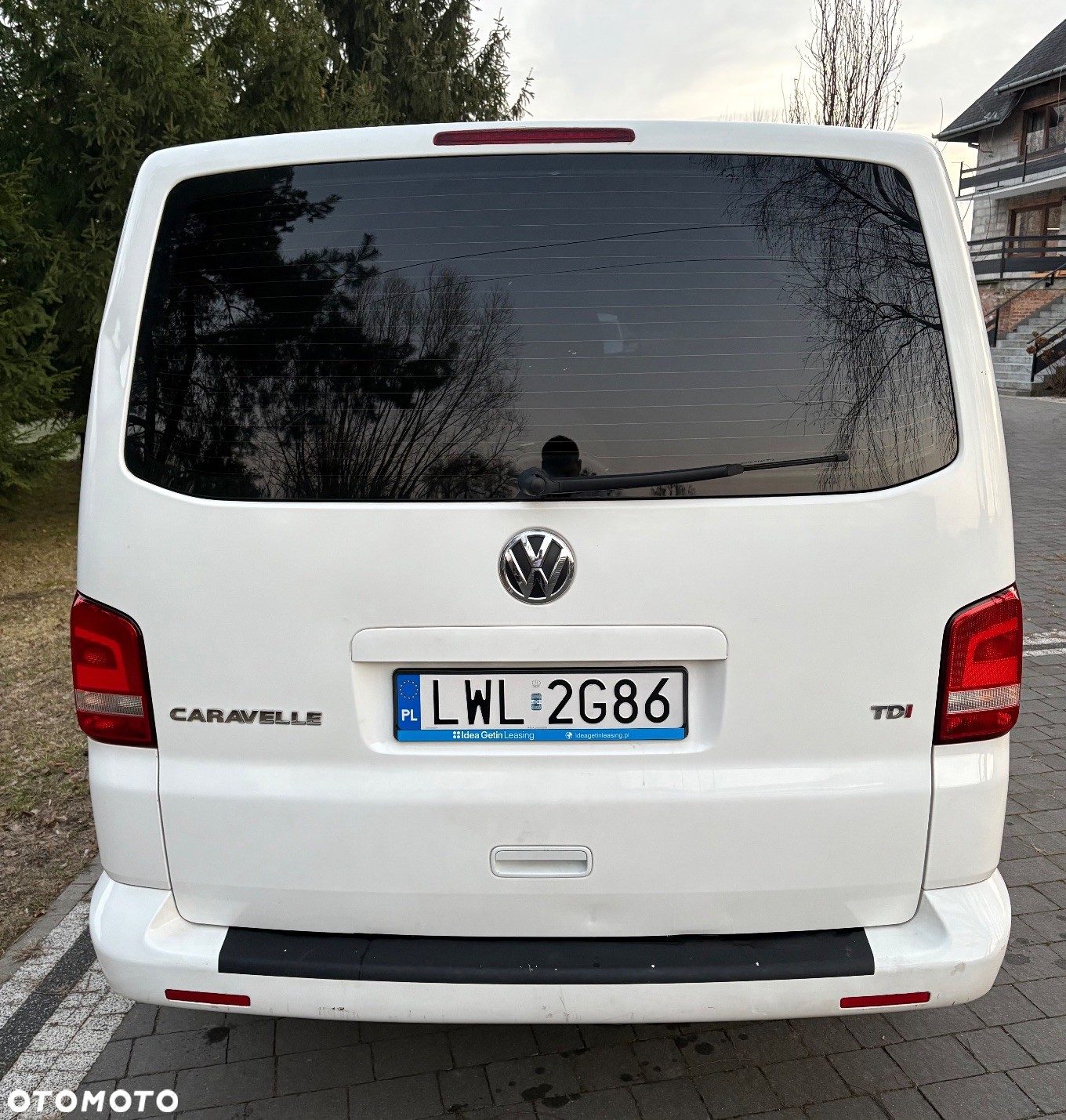 Volkswagen Caravelle - 8