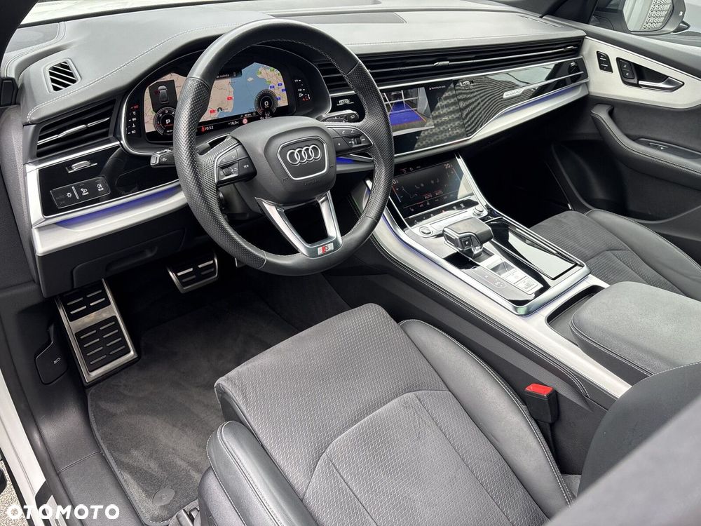 Audi Q8 - 19
