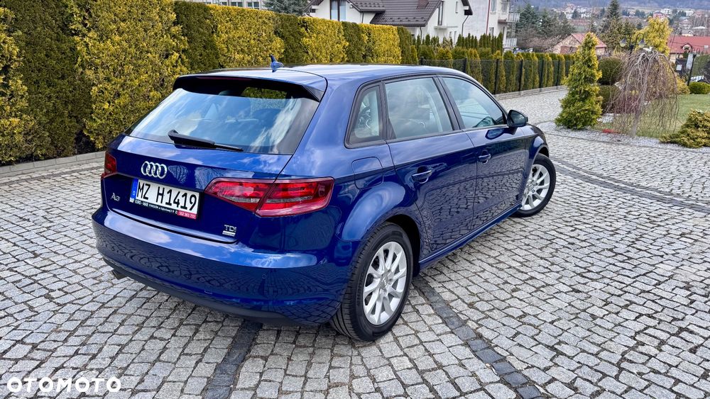 Audi A3 Sportback - 15