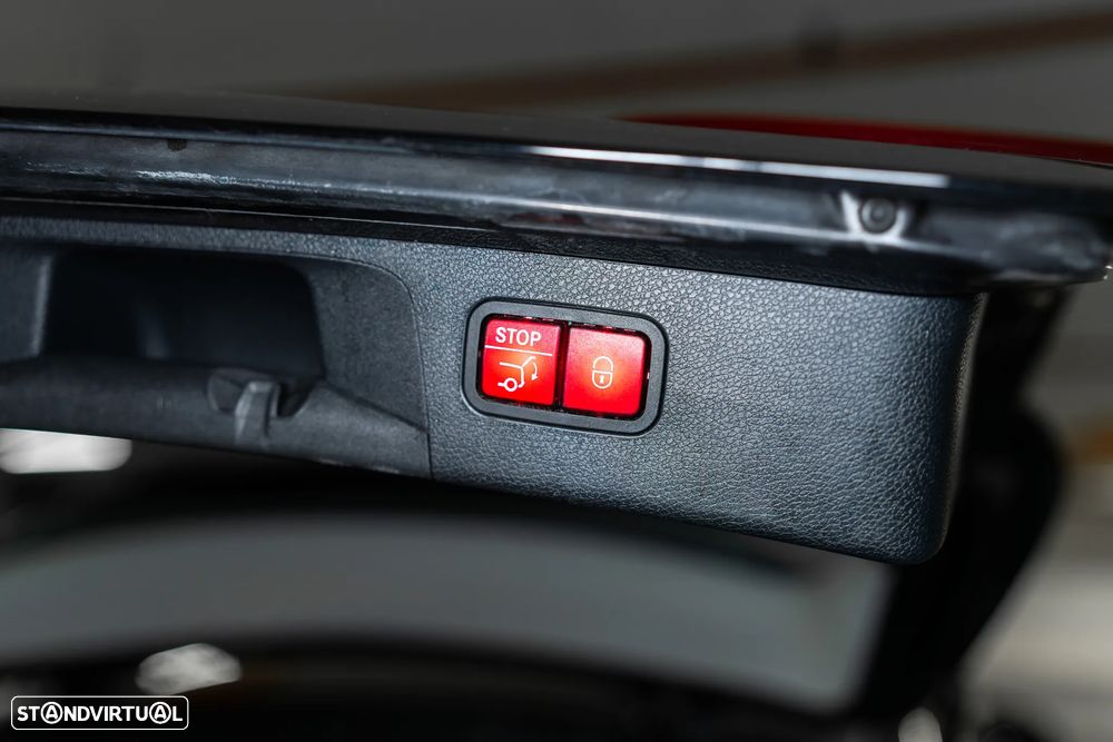 Mercedes-Benz E 300 - 33