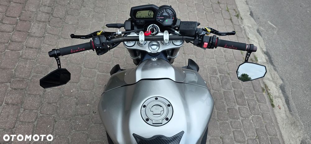 Yamaha FZ - 8