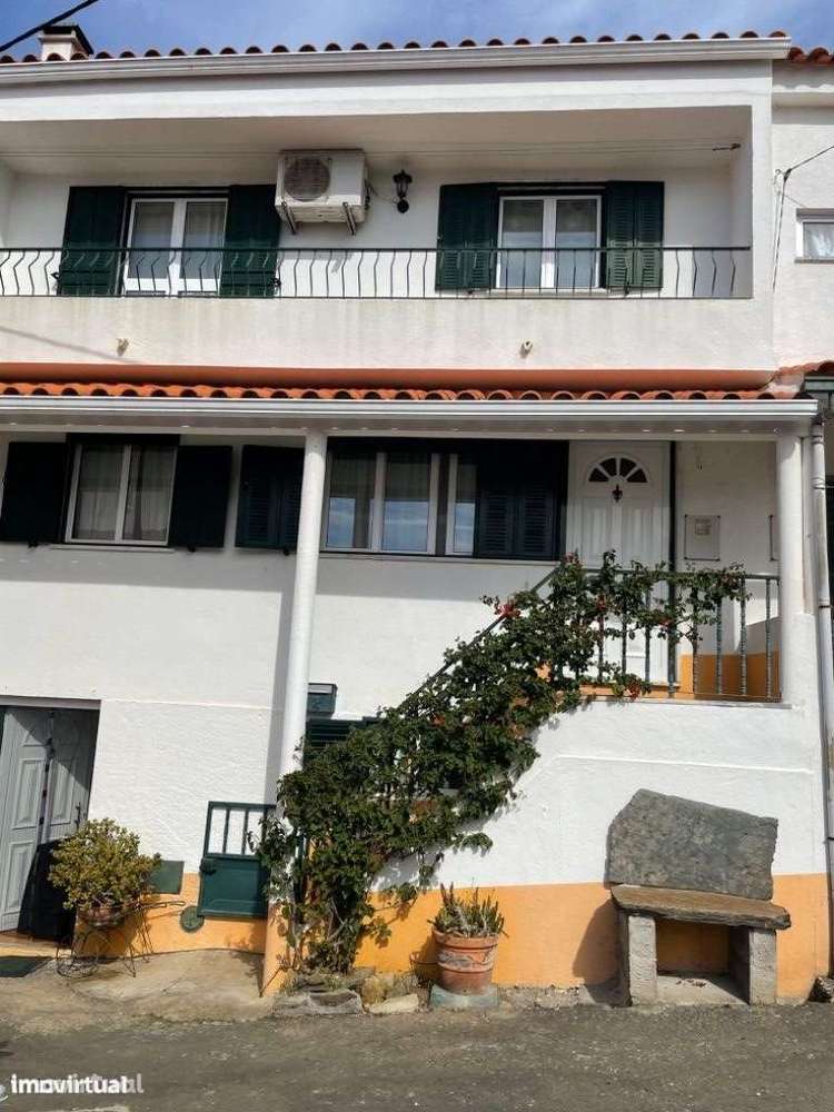 Moradia T2, em Sobral de Baixo, Pampilhosa da Serra. - Grande imagem: 2/37