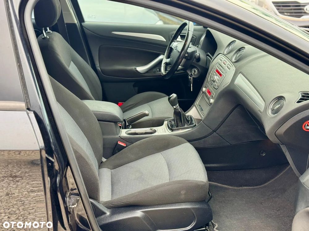 Ford Mondeo 2.0 FF Platinium X Plus (Titanium) - 30
