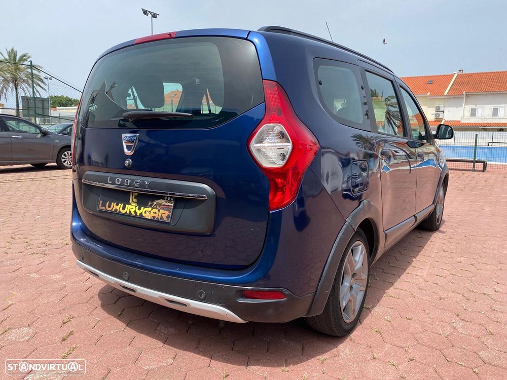 Dacia Lodgy 1.5 Blue dCi Stepway 7L - 7