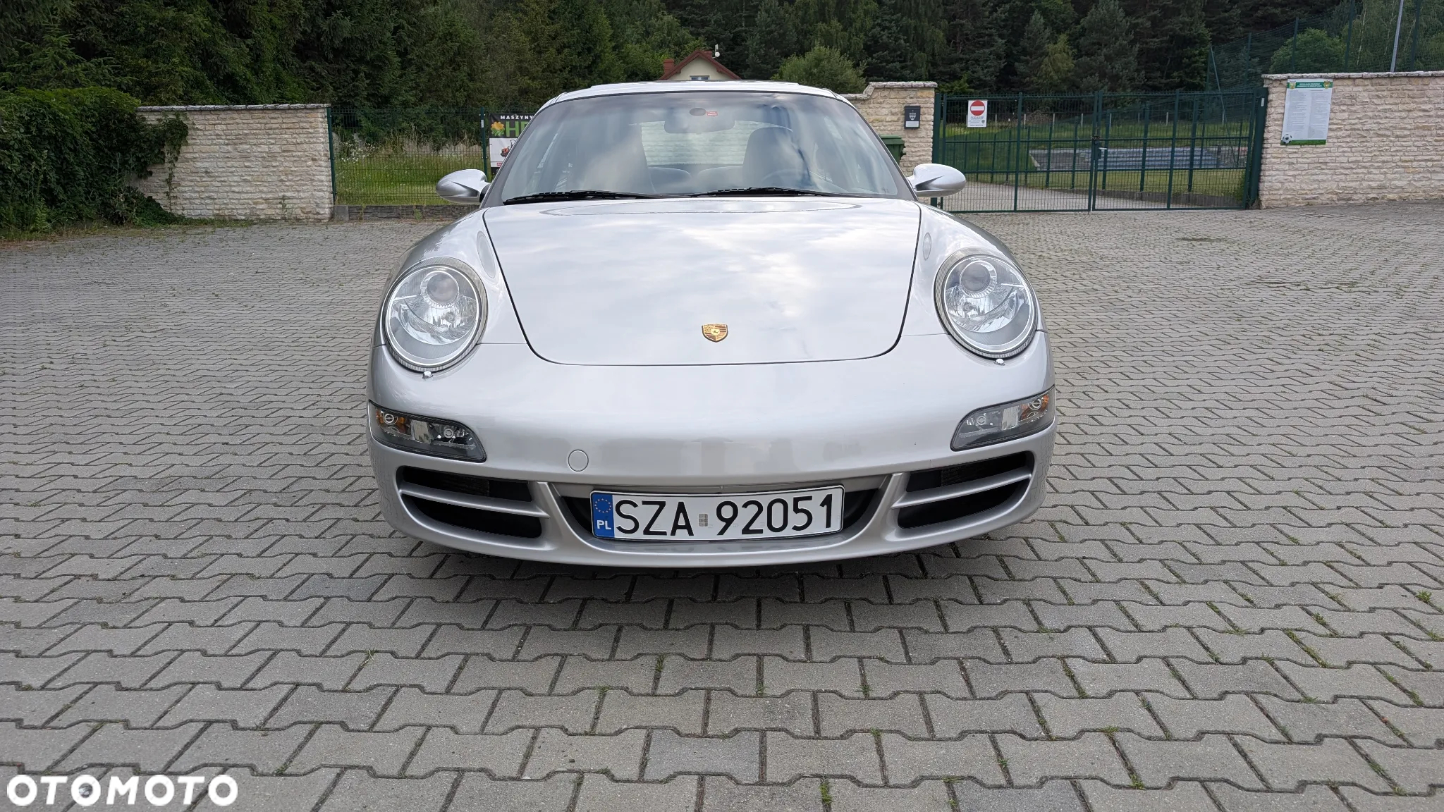 Porsche 911 Carrera S - 13