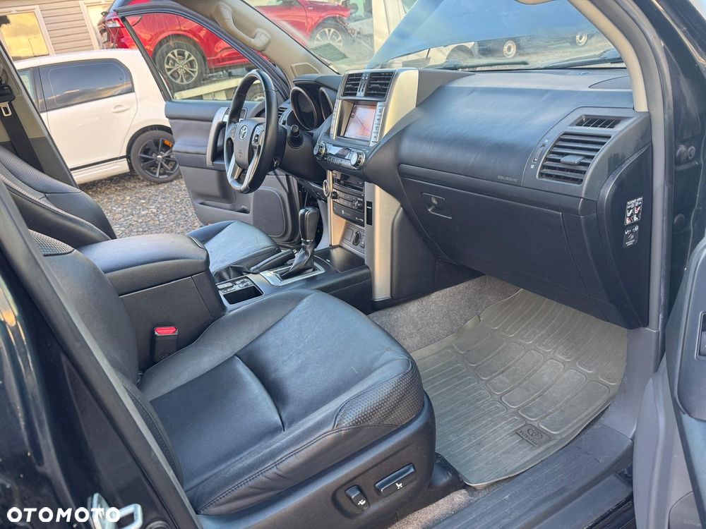 Toyota Land Cruiser 3.0 D-4D Automatik 60th Anniversary - 14