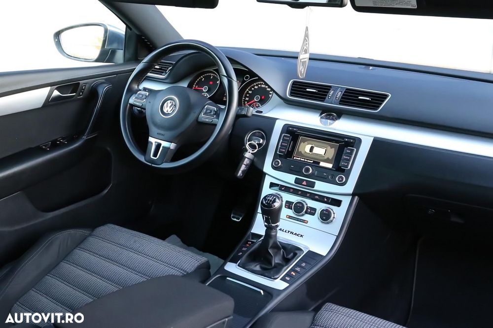 Volkswagen Passat Alltrack - 17