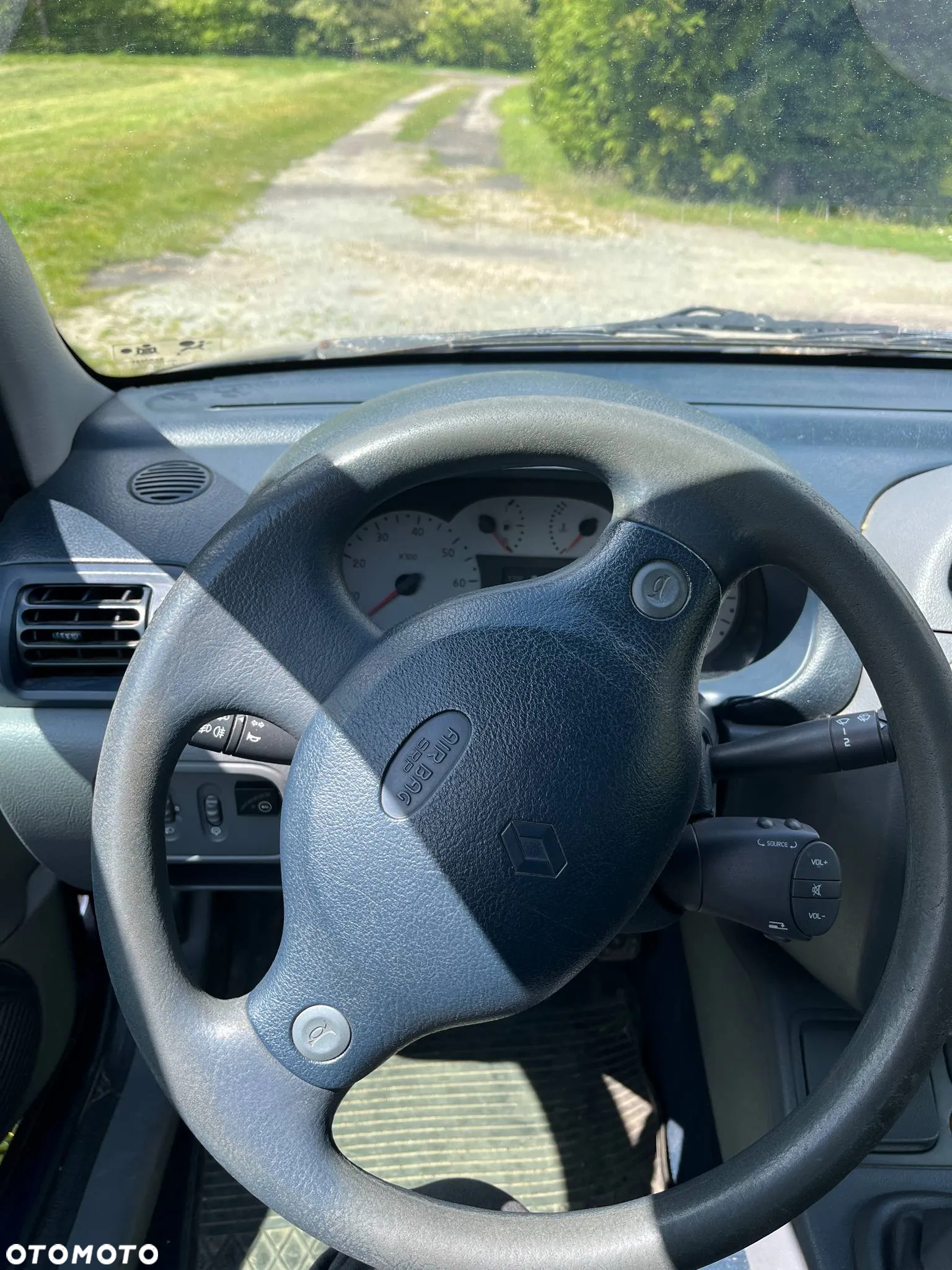 Renault Clio 1.4i RT 16V - 3