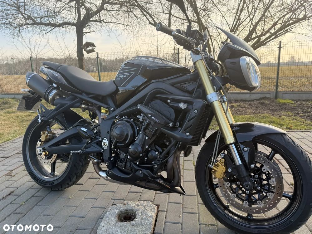 Triumph Street Triple - 4