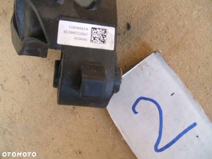 FIAT 500e pedał gazu potencjometr hamulca 00521379550 25833200230 - 7