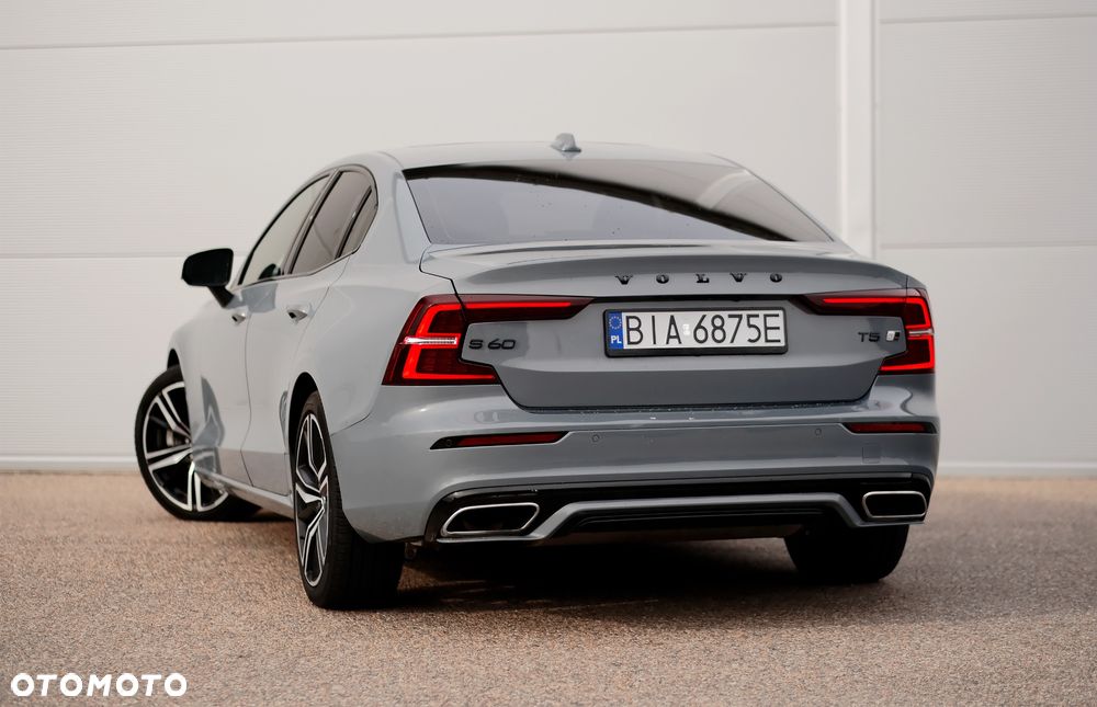 Volvo S60 T5 AWD R-Design - 17