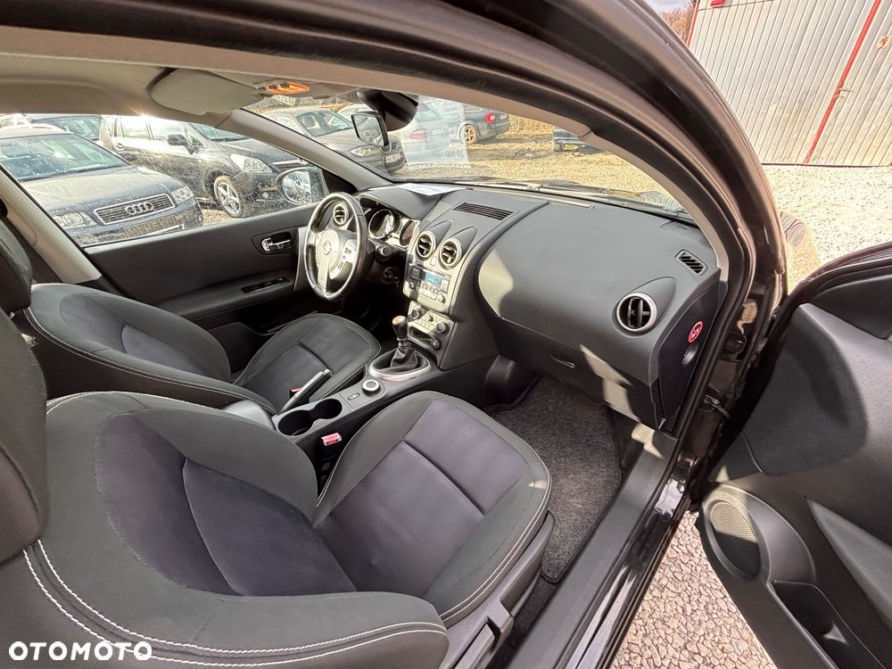 Nissan Qashqai 2.0 4x4 Tekna - 25