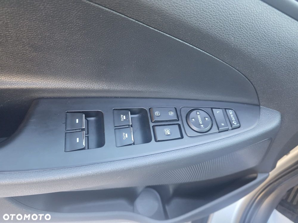 Hyundai Tucson 1.6 CRDi 48V-Hybrid 2WD DCT Select - 16