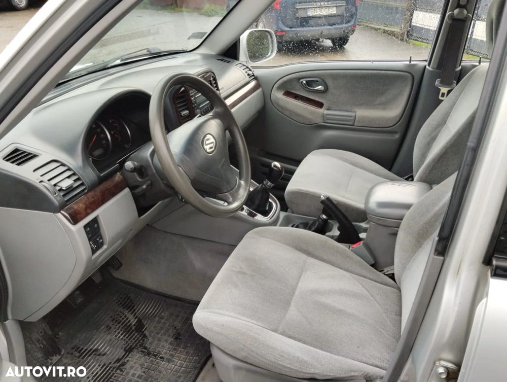 Suzuki Grand Vitara XL-7 2.0 TD Comfort - 5