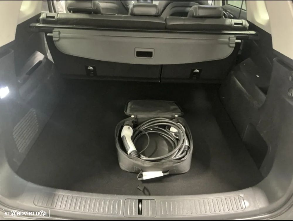 Maxus Euniq 6 - 13