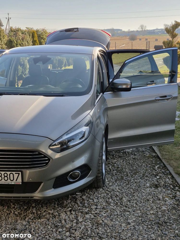 Ford S-Max 2.0 TDCi 4WD Titanium PowerShift - 21