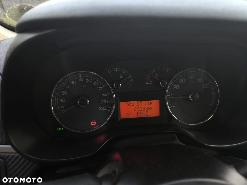 Fiat Grande Punto 1.4 8V - 8