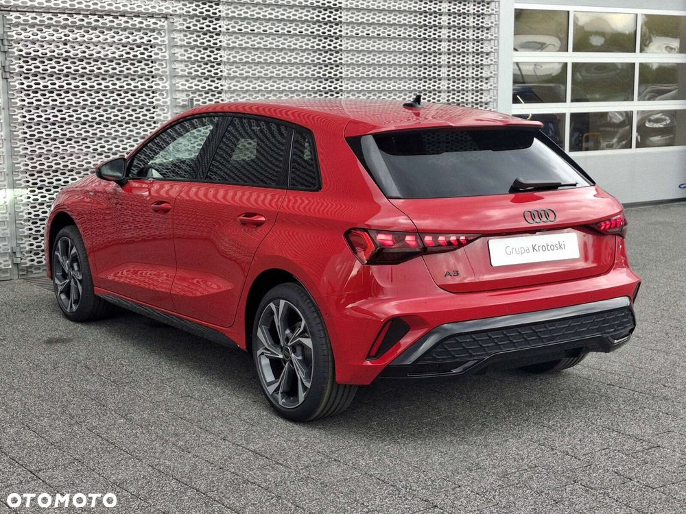 Audi A3 Sportback - 3