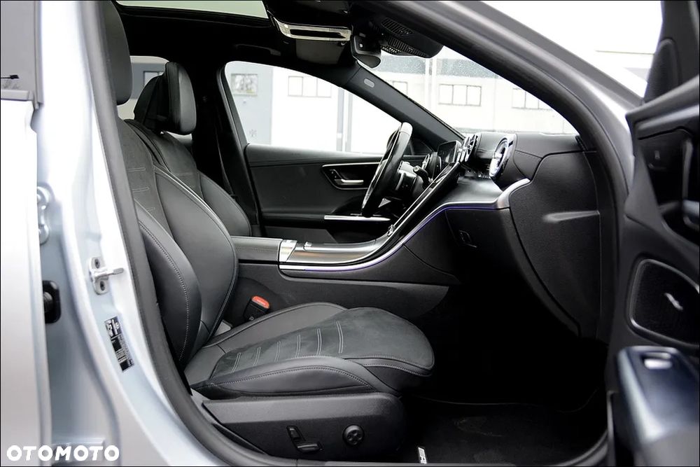 Mercedes-Benz Klasa C 220 d 9G-TRONIC AMG Line - 25