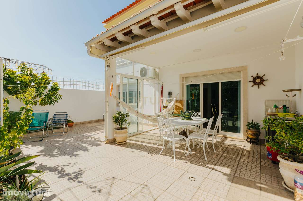 Moradia T4 em Santo António da Charneca, Barreiro - Grande imagem: 3/60