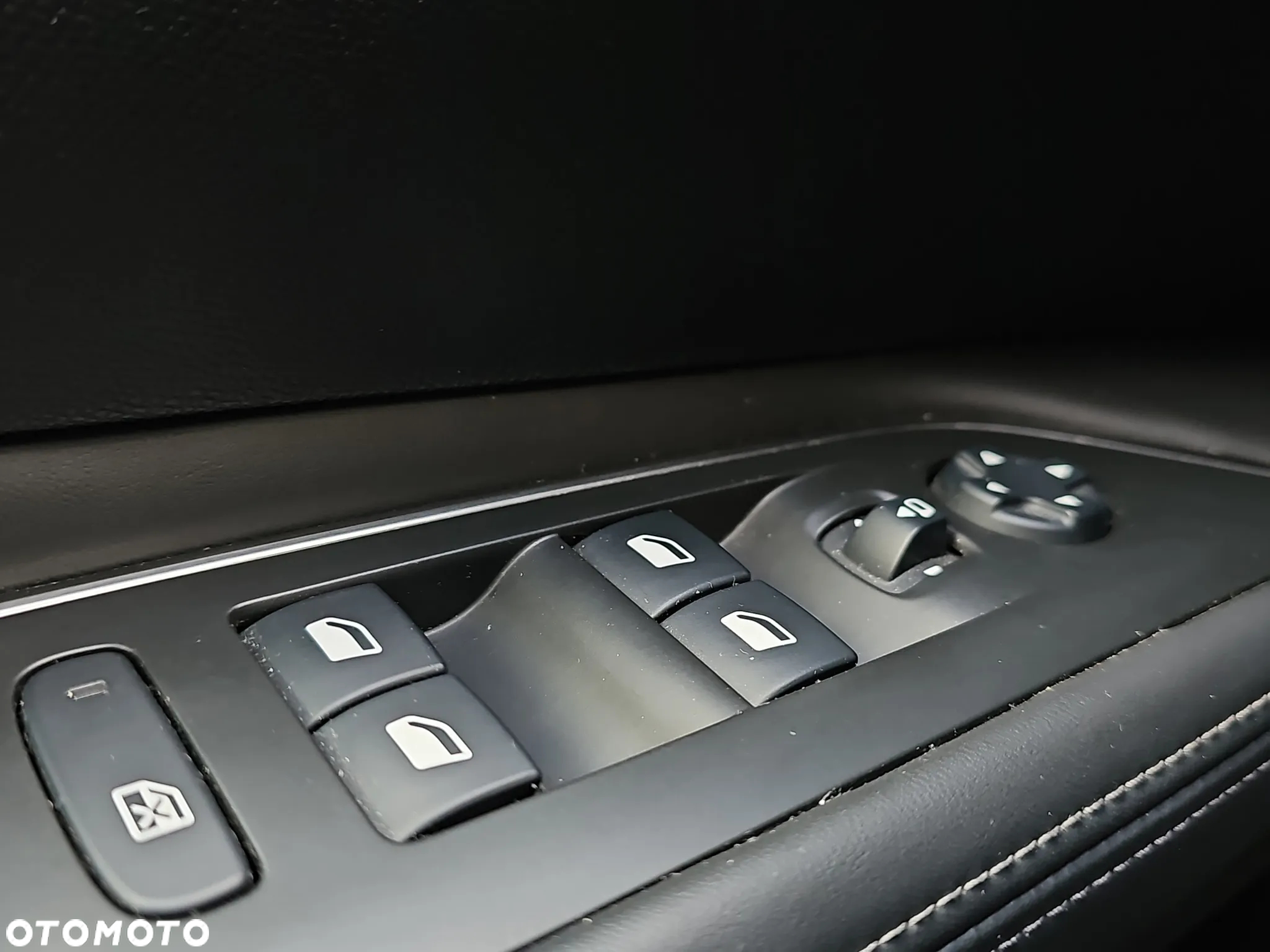 Peugeot 3008 1.2 PureTech Allure S&S EAT6 - 18