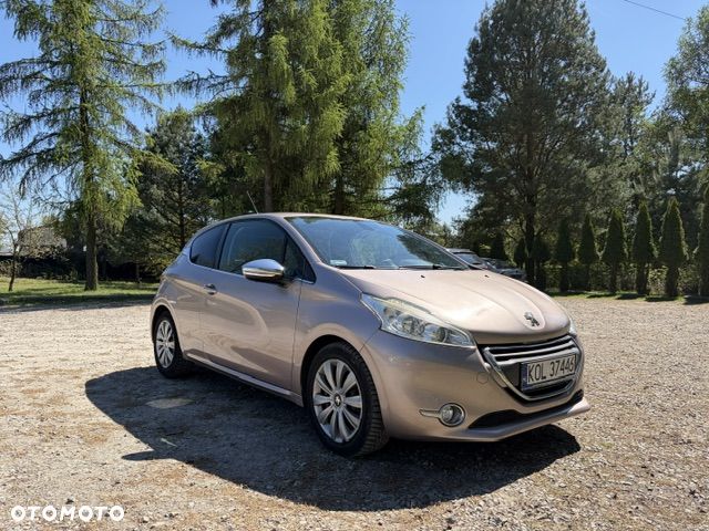Peugeot 208 - 7