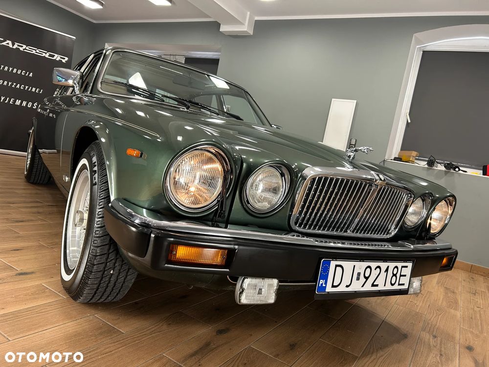 Jaguar XJ - 15